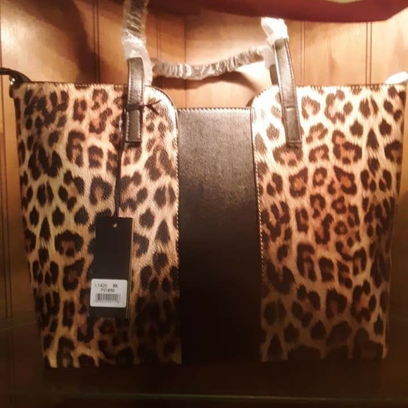 Purse - Picture 2 of 3